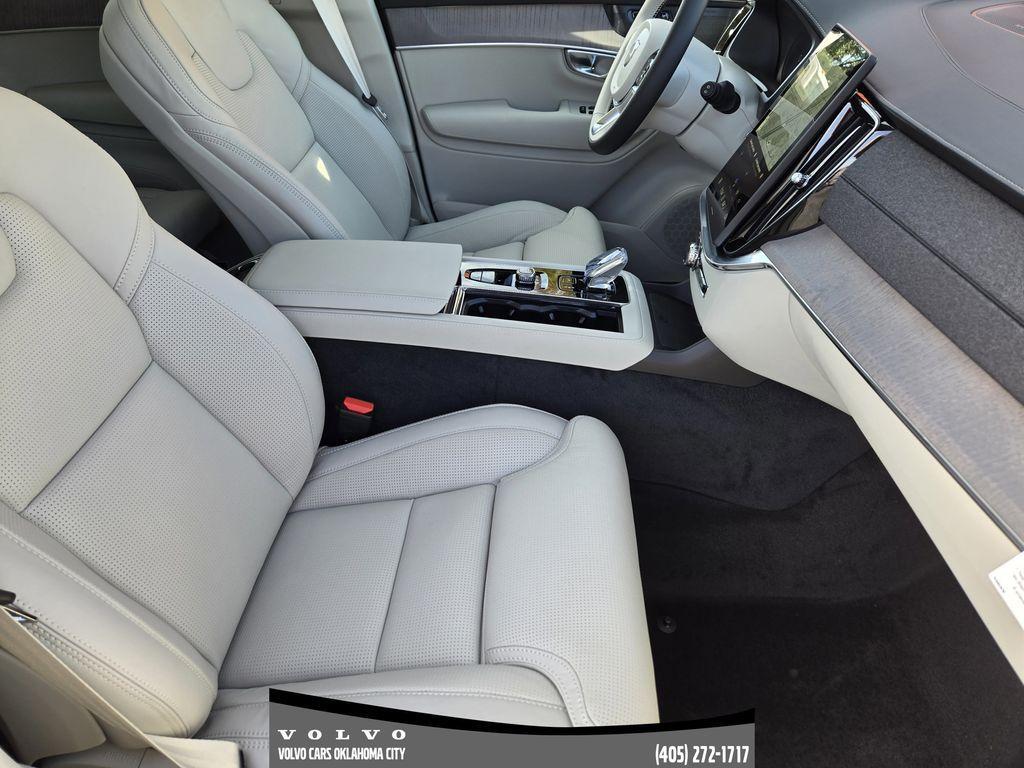 new 2026 Volvo XC90 car, priced at $76,570