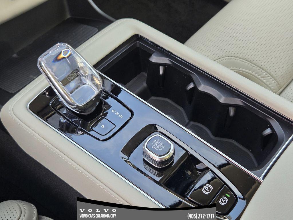 new 2026 Volvo XC90 car, priced at $76,570