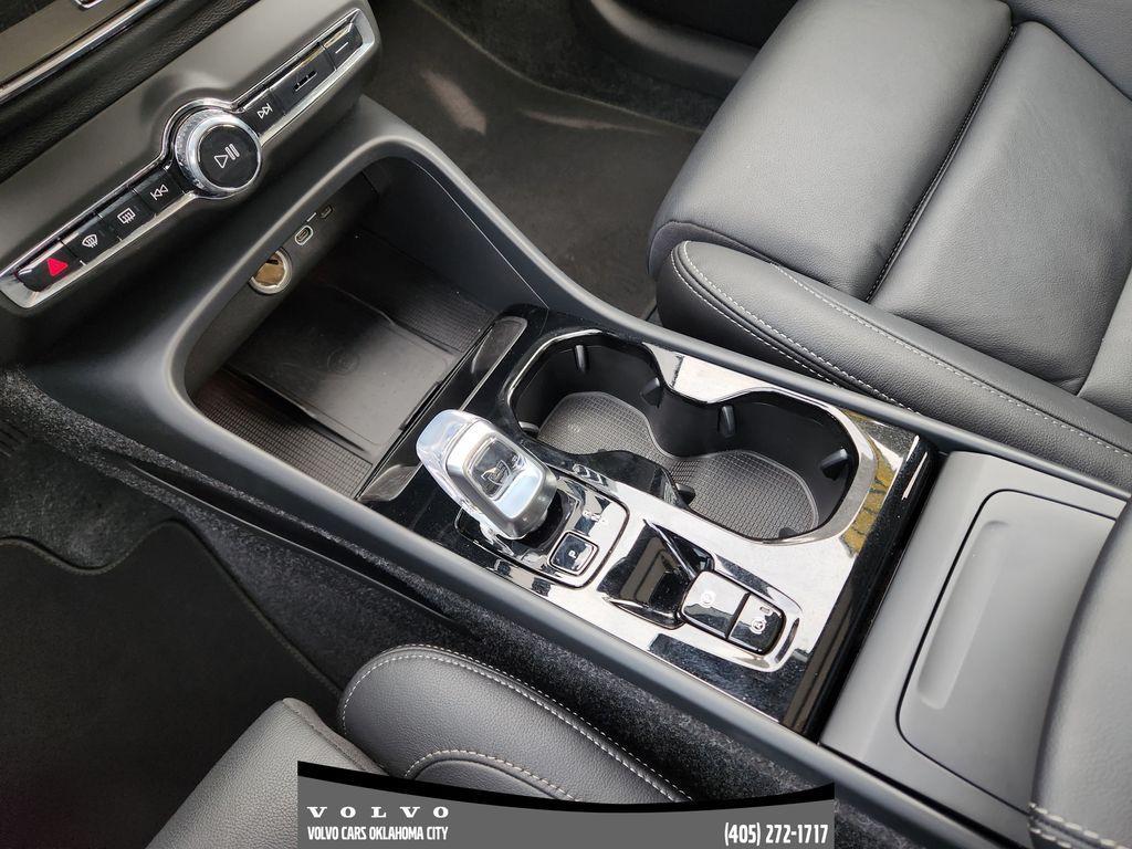used 2025 Volvo XC40 car, priced at $36,400