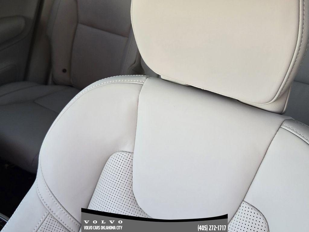 new 2026 Volvo XC90 car, priced at $76,570