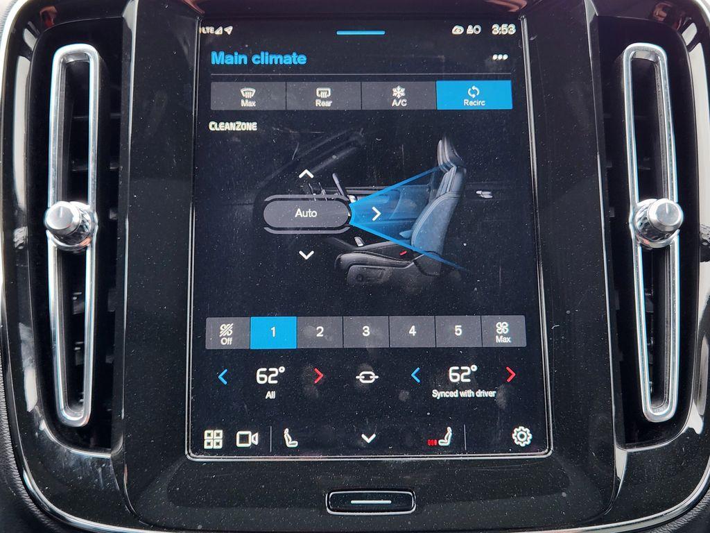 used 2025 Volvo XC40 car, priced at $29,900