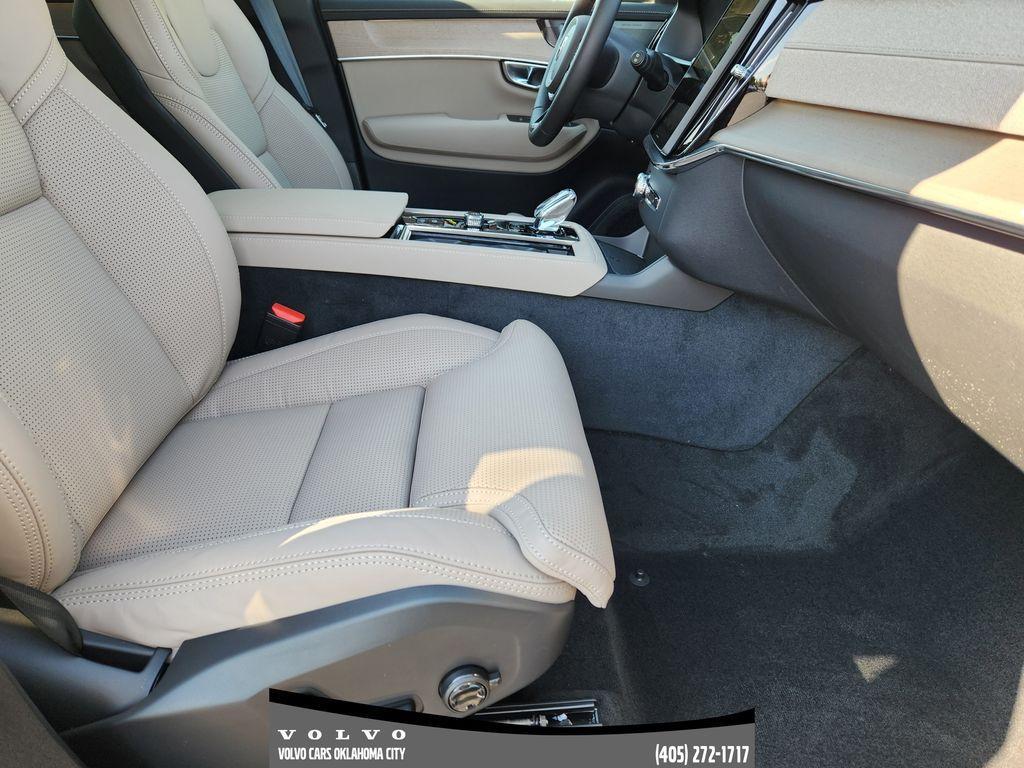 new 2026 Volvo XC90 car, priced at $76,570