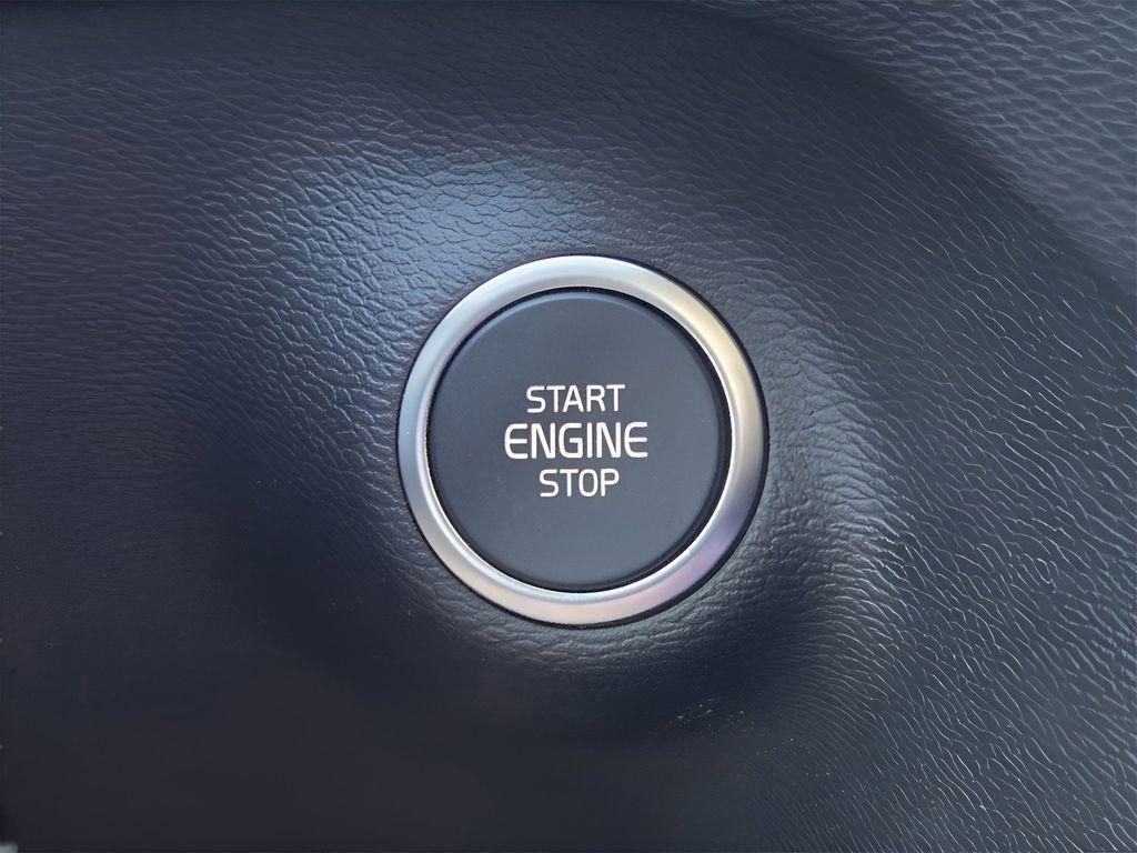 new 2025 Volvo XC40 car, priced at $44,845