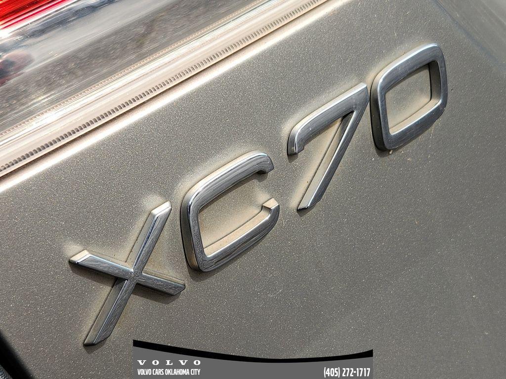 used 2015 Volvo XC70 car, priced at $7,900
