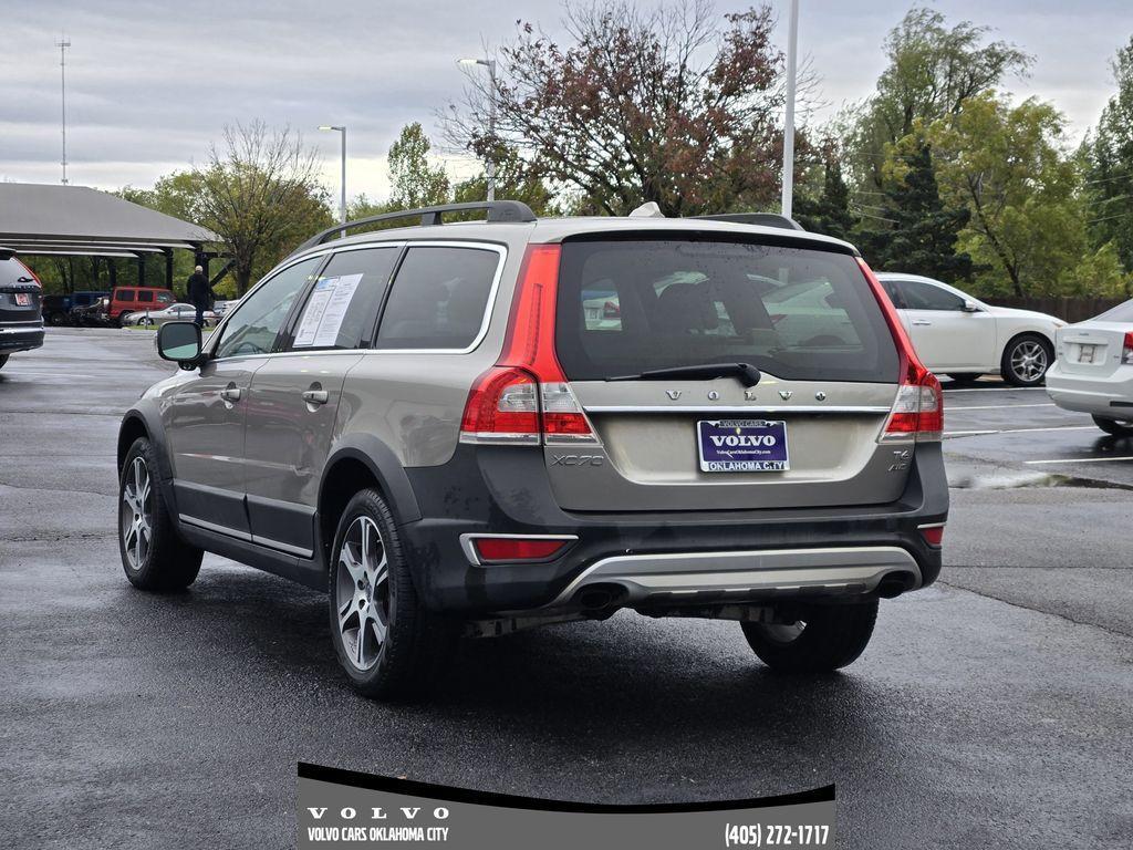 used 2015 Volvo XC70 car, priced at $4,900