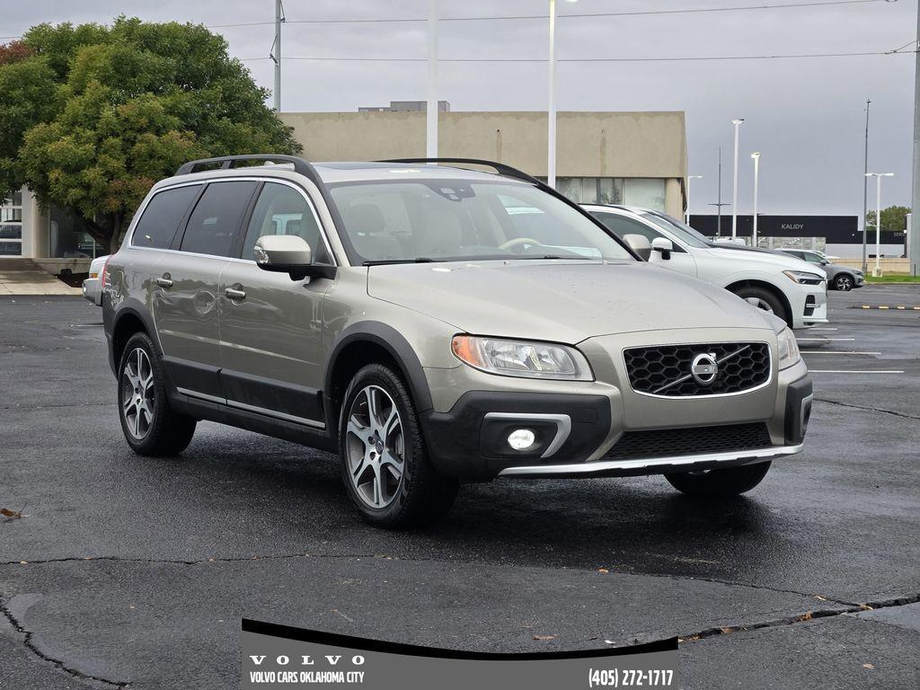 used 2015 Volvo XC70 car, priced at $4,900