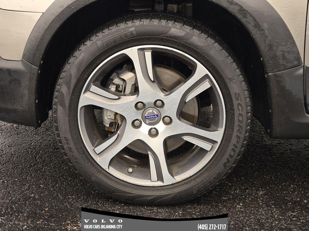 used 2015 Volvo XC70 car, priced at $4,900