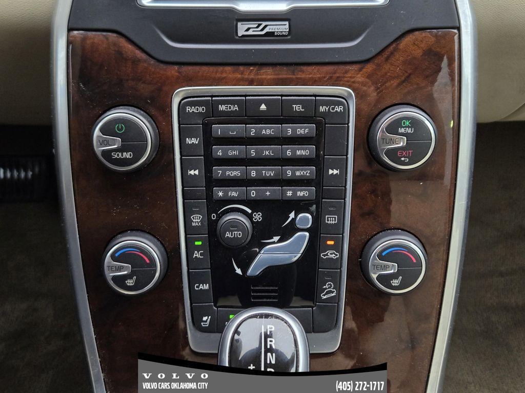 used 2015 Volvo XC70 car, priced at $4,900