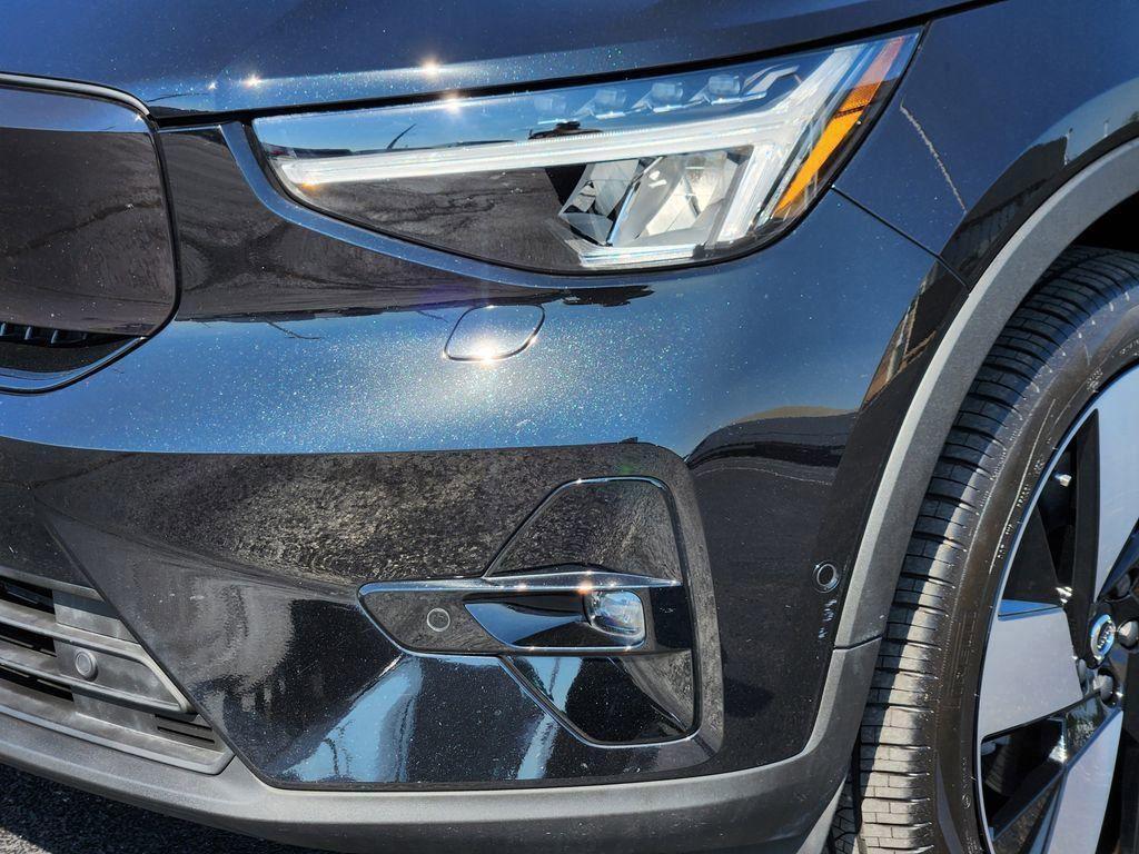 used 2023 Volvo C40 Recharge Pure Electric car, priced at $29,400