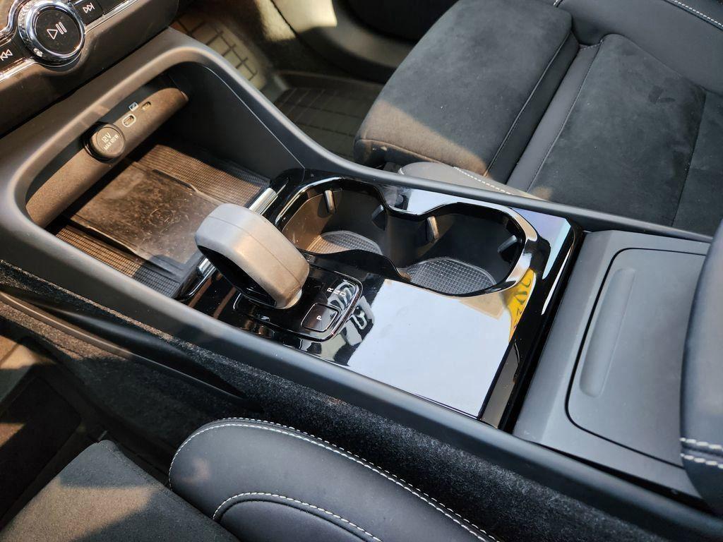 used 2023 Volvo C40 Recharge Pure Electric car, priced at $29,400