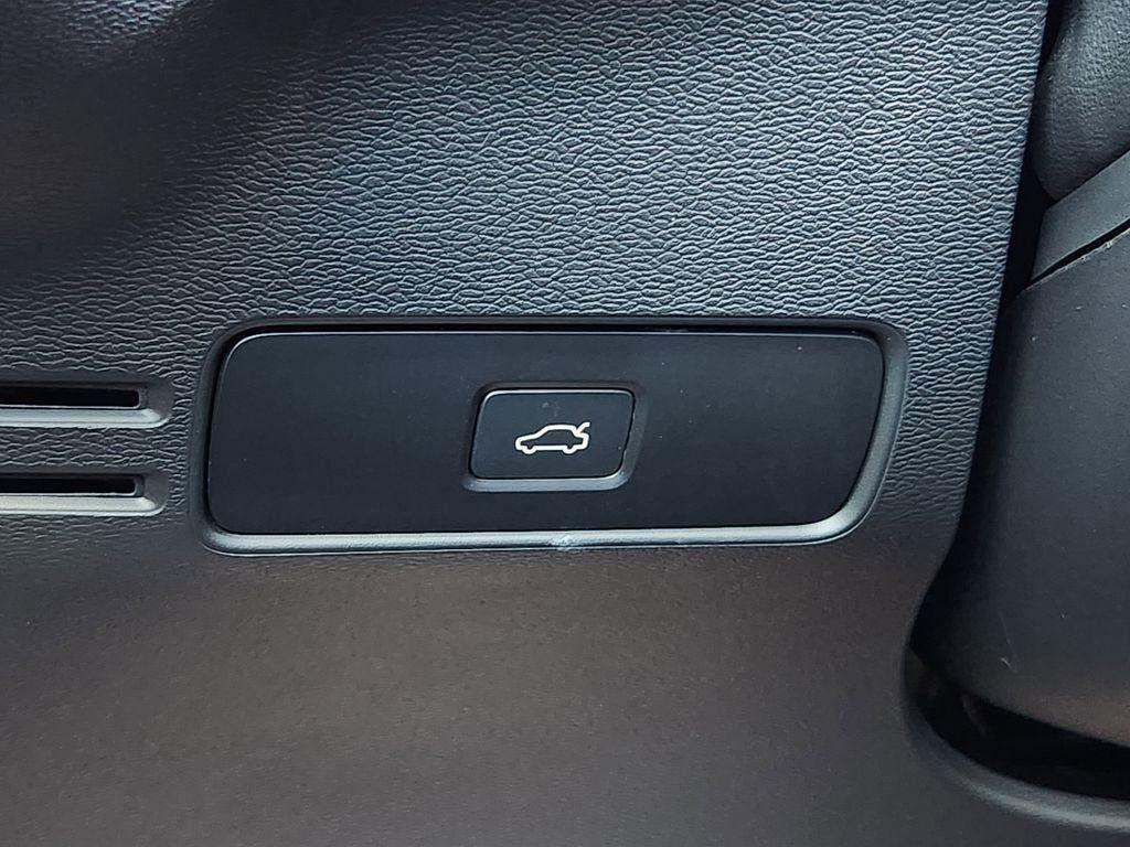 used 2023 Volvo C40 Recharge Pure Electric car, priced at $29,400