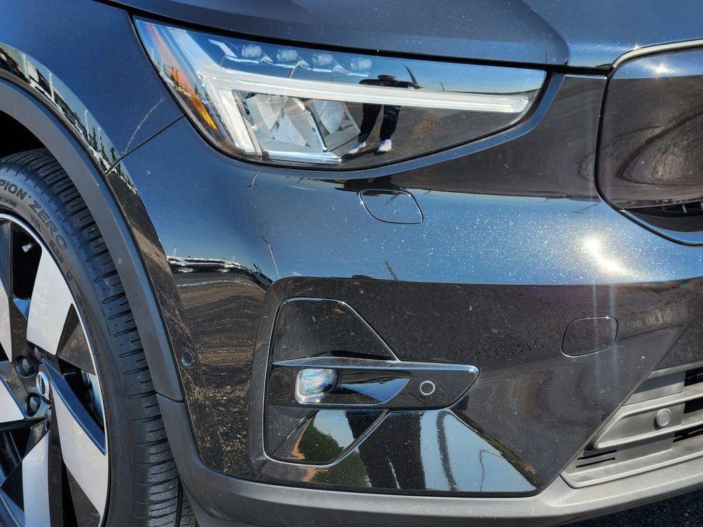 used 2023 Volvo C40 Recharge Pure Electric car, priced at $29,400
