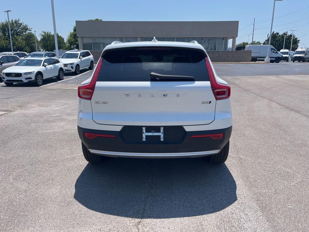 used 2025 Volvo XC40 car, priced at $29,400