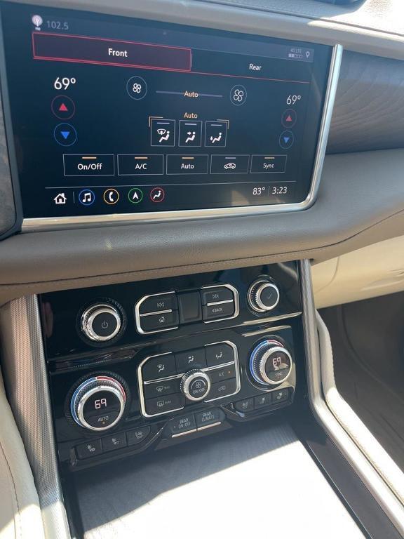 used 2021 GMC Yukon XL car, priced at $49,400