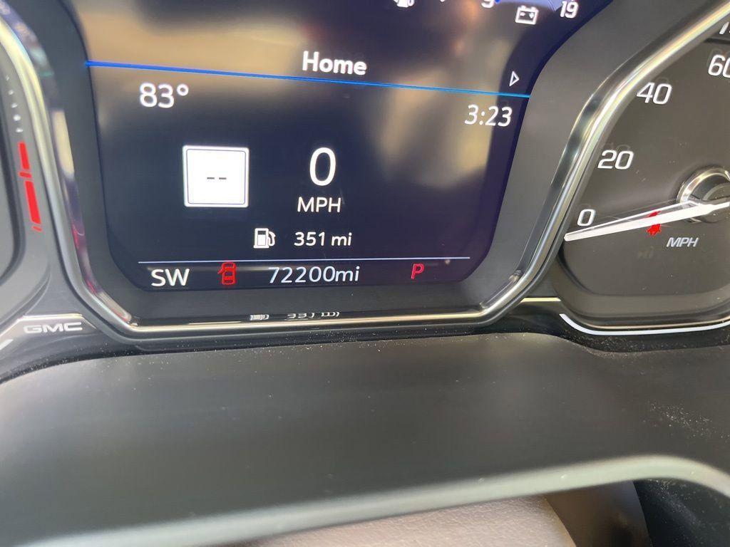 used 2021 GMC Yukon XL car, priced at $49,400