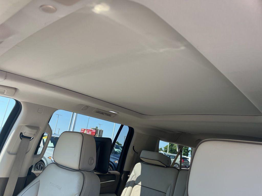 used 2021 GMC Yukon XL car, priced at $49,400