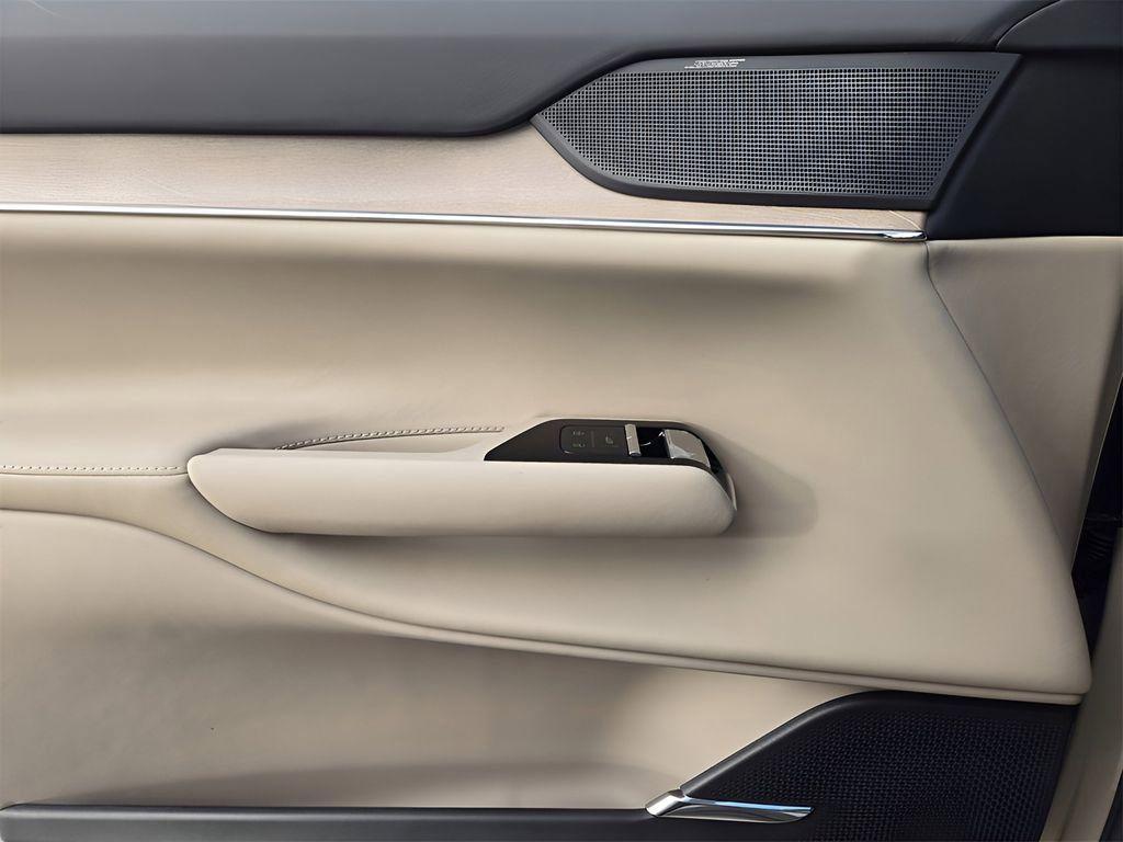 new 2025 Volvo EX90 car, priced at $83,105