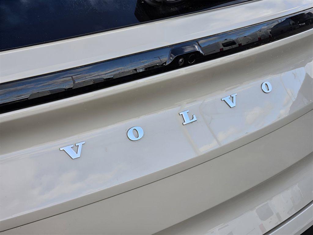 new 2025 Volvo EX90 car, priced at $83,105