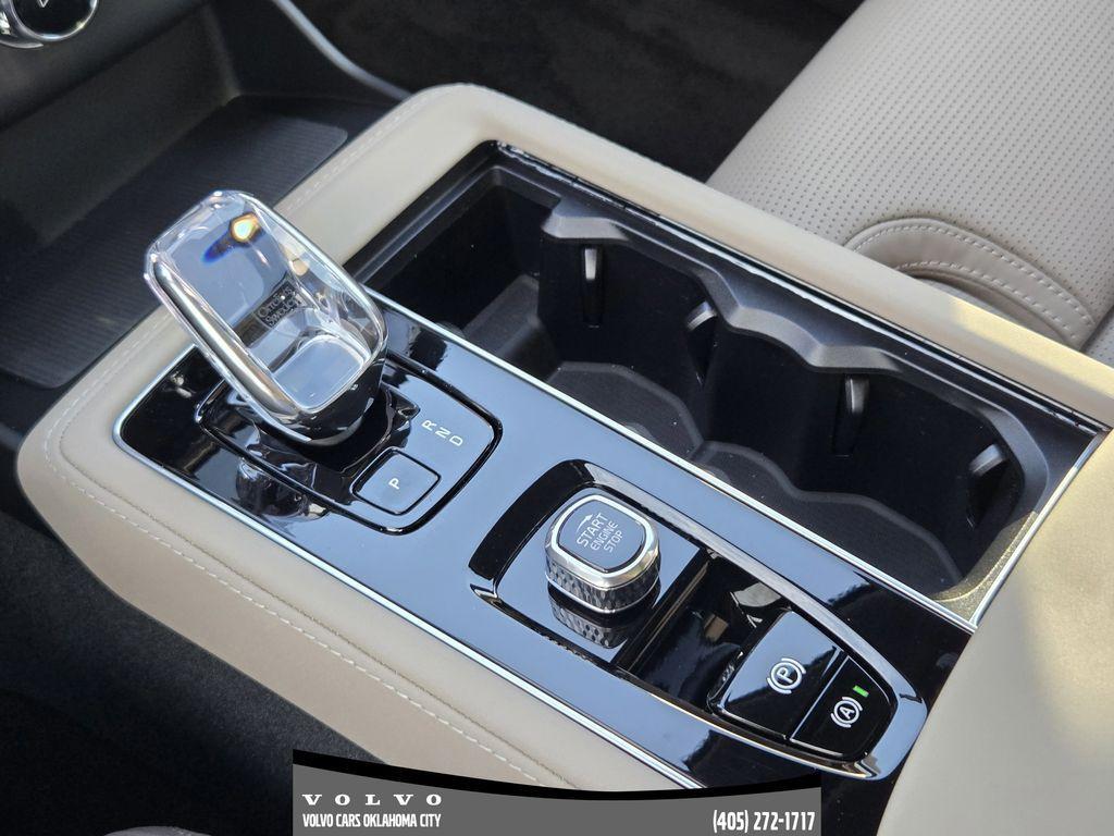 new 2026 Volvo XC90 car, priced at $76,570
