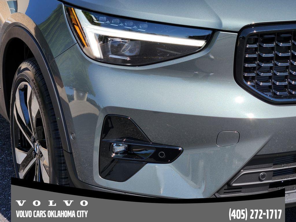 new 2026 Volvo XC40 car, priced at $49,025