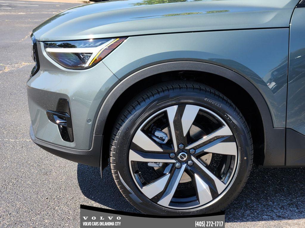 new 2026 Volvo XC40 car, priced at $49,025