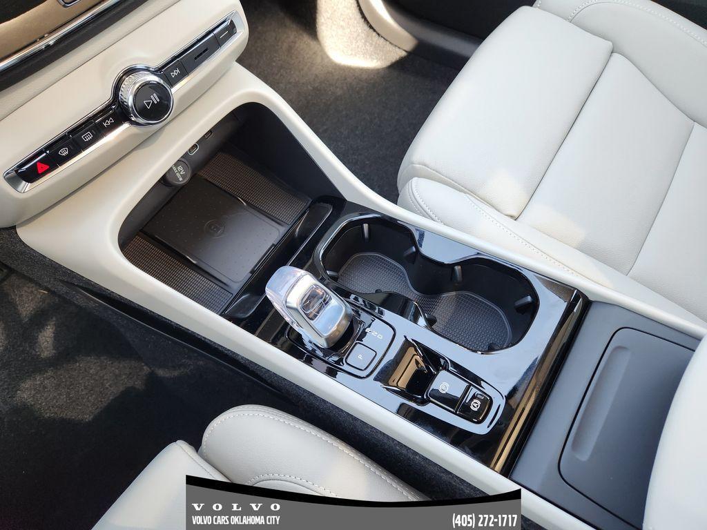 new 2026 Volvo XC40 car, priced at $49,025