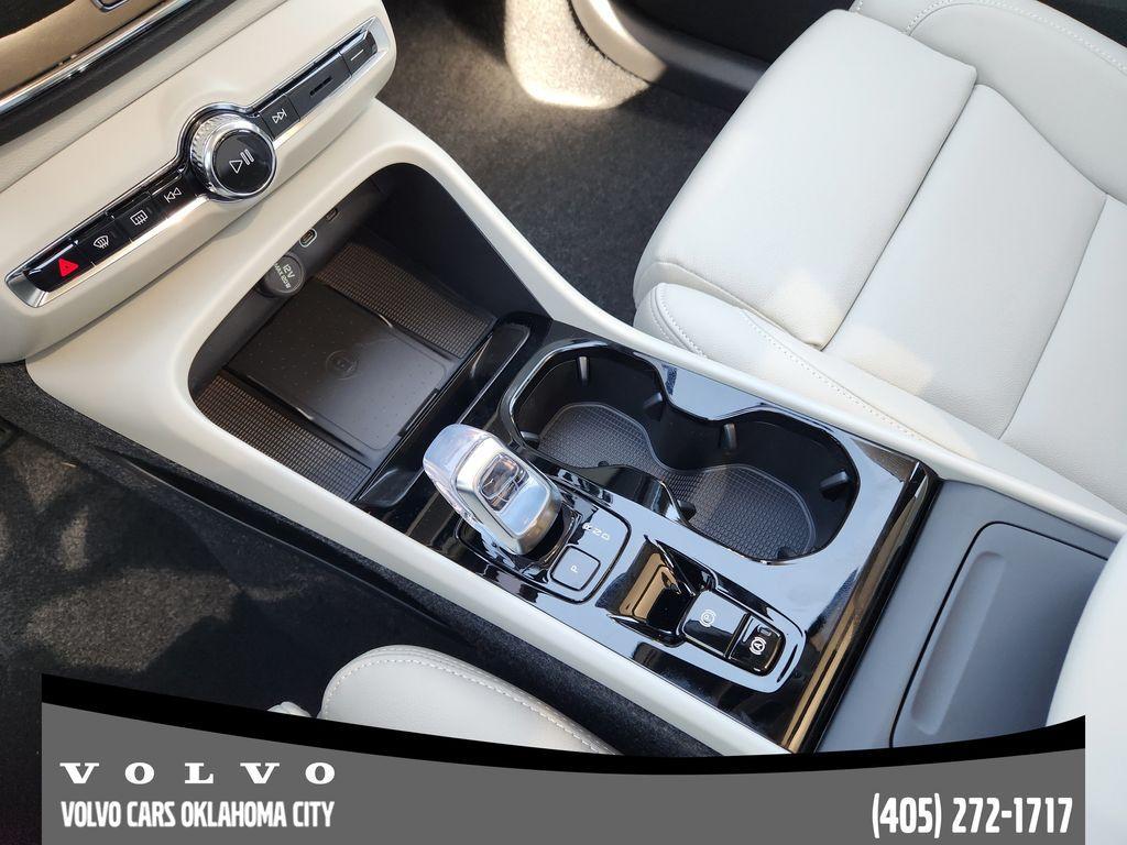 new 2026 Volvo XC40 car, priced at $49,025