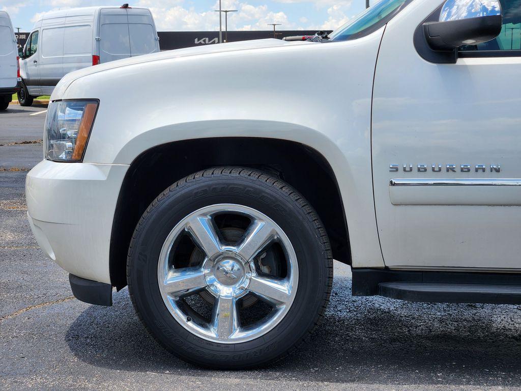used 2012 Chevrolet Suburban car, priced at $9,500