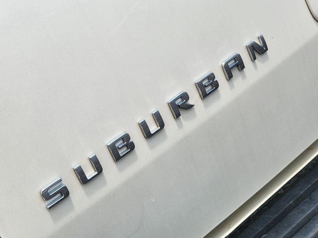 used 2012 Chevrolet Suburban car, priced at $9,500