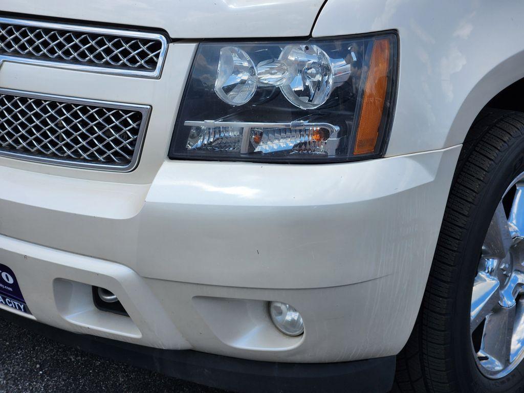 used 2012 Chevrolet Suburban car, priced at $9,500