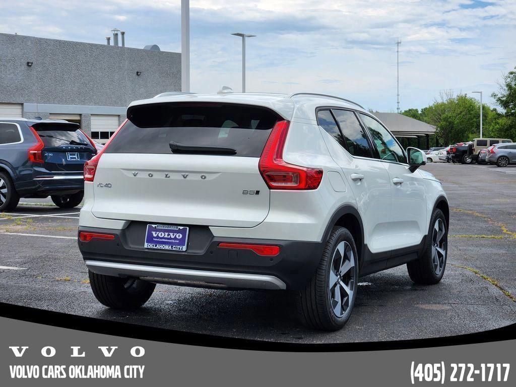 new 2025 Volvo XC40 car, priced at $45,485
