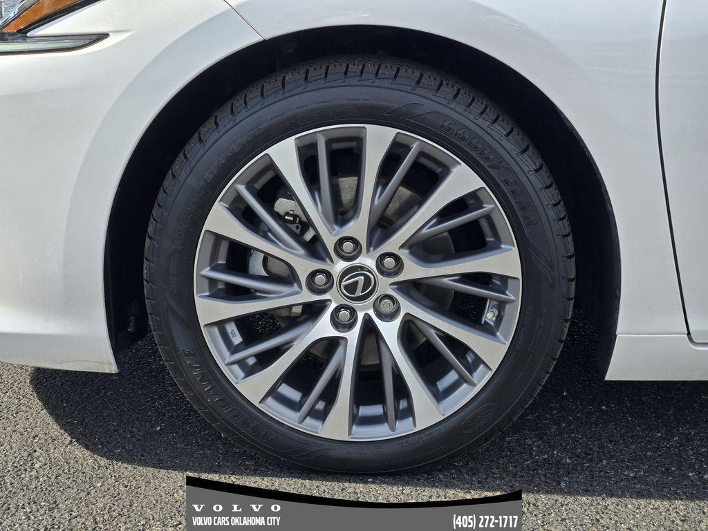 used 2021 Lexus ES 350 car, priced at $30,000