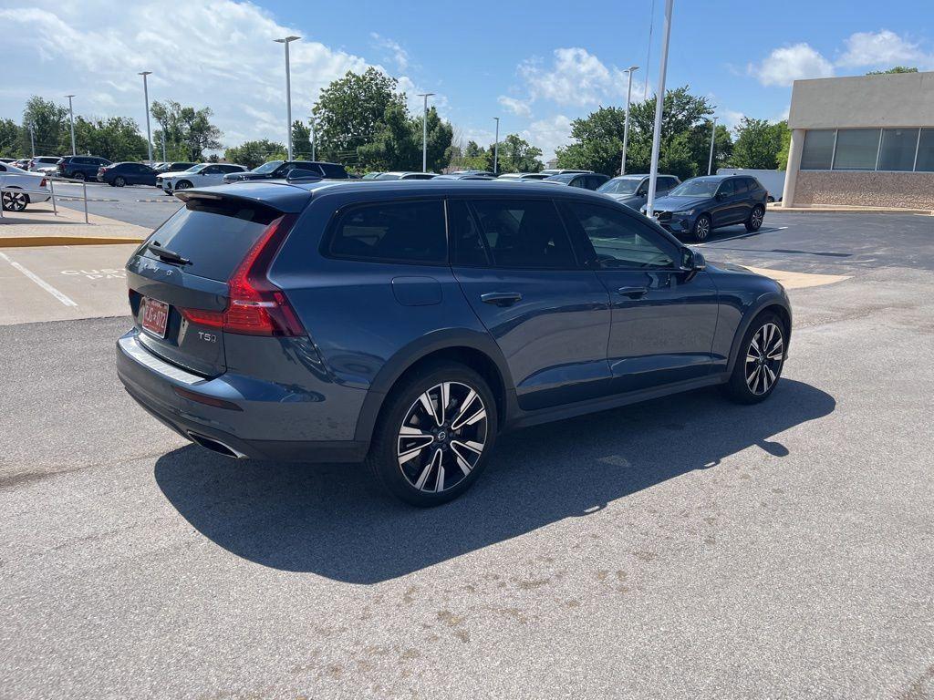 used 2021 Volvo V60 Cross Country car, priced at $31,000
