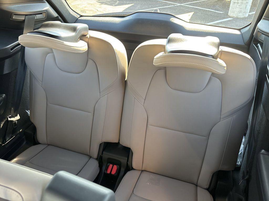 new 2025 Volvo XC90 Plug-In Hybrid car, priced at $78,805