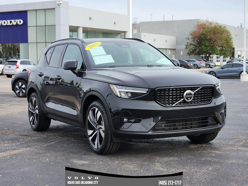 used 2025 Volvo XC40 car, priced at $33,900