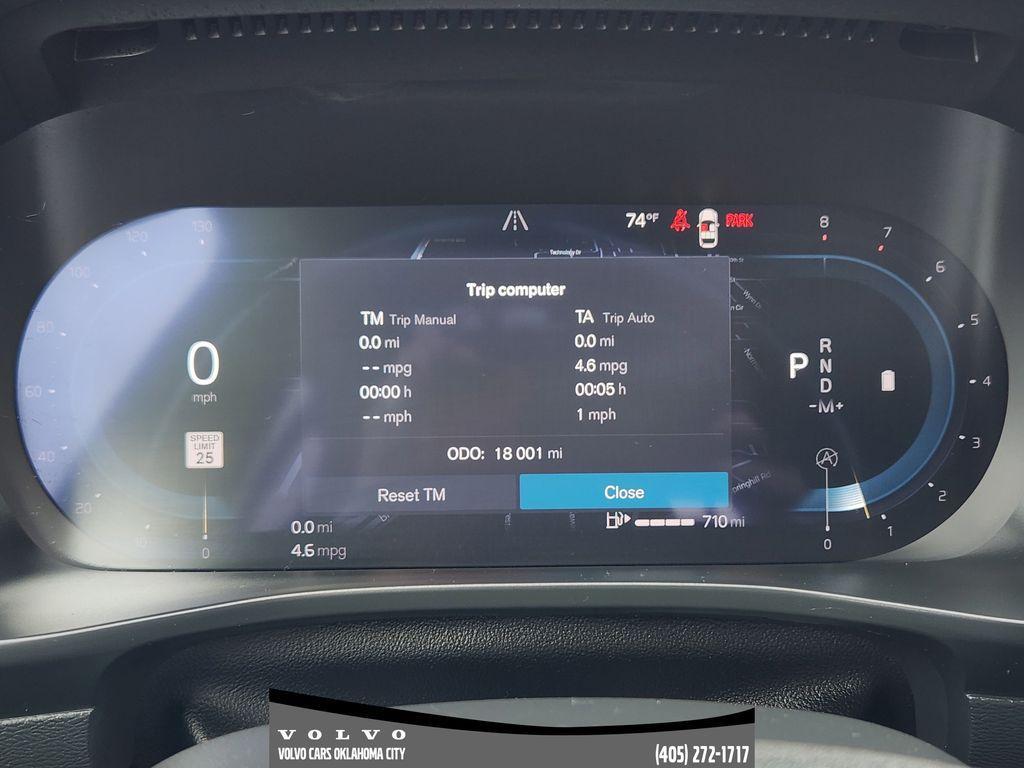 used 2025 Volvo XC40 car, priced at $33,400