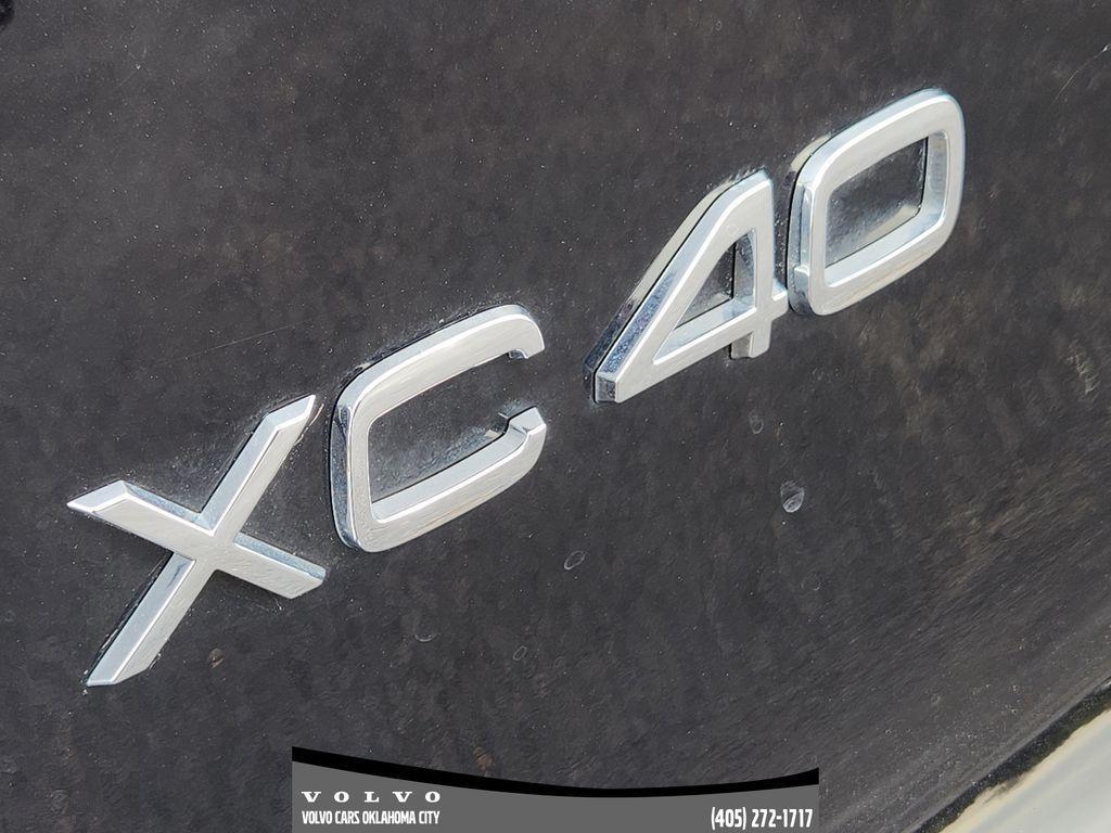 used 2025 Volvo XC40 car, priced at $33,400