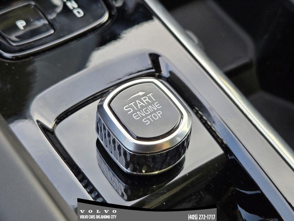 new 2026 Volvo XC60 car, priced at $64,570