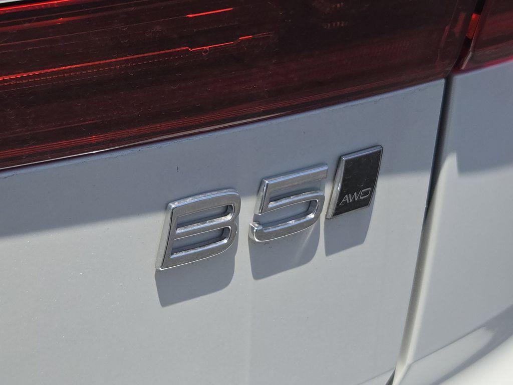 new 2026 Volvo XC60 car, priced at $57,575