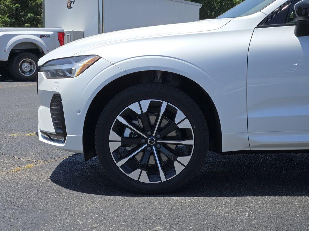 new 2026 Volvo XC60 car, priced at $57,575