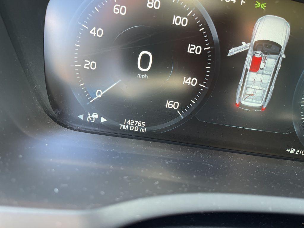 used 2019 Volvo XC90 car, priced at $18,900