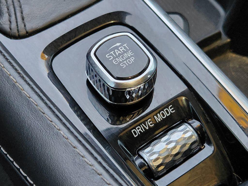 used 2019 Volvo XC90 car, priced at $18,500