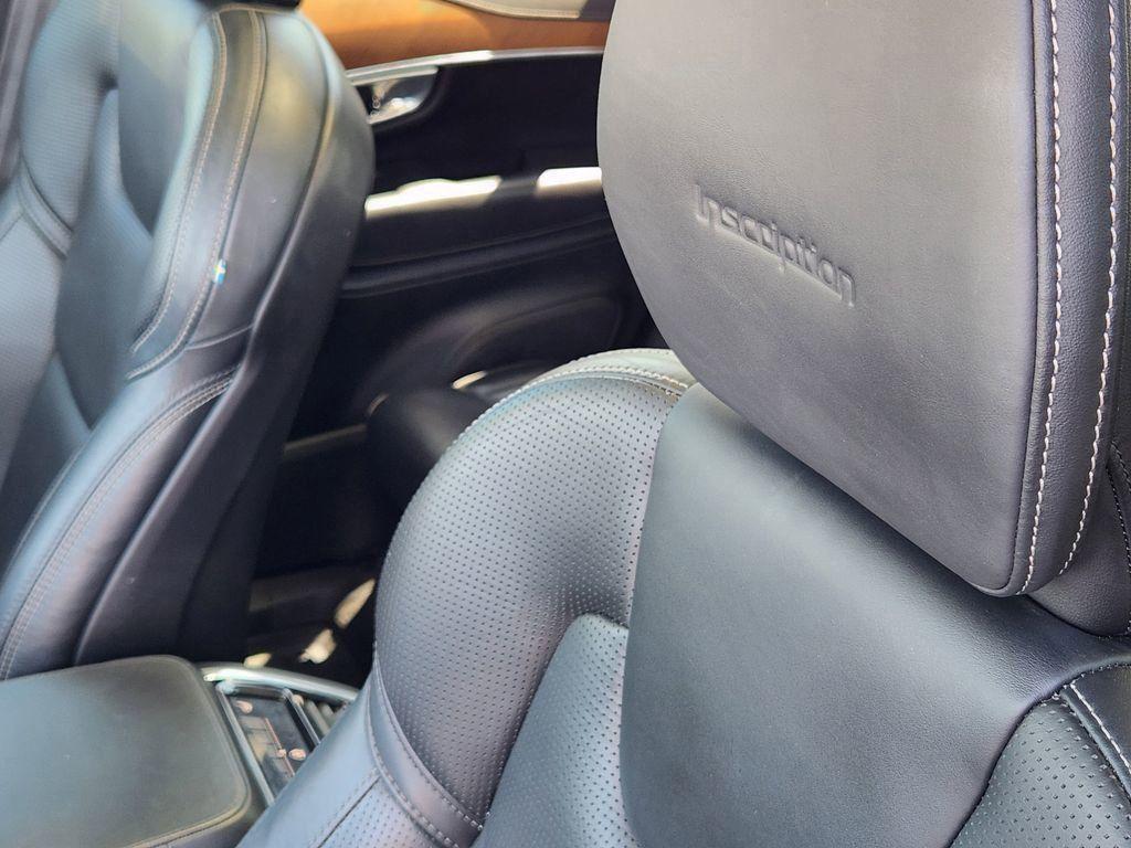 used 2019 Volvo XC90 car, priced at $18,500