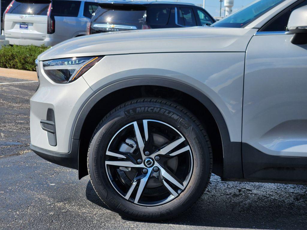used 2025 Volvo XC40 car, priced at $32,900