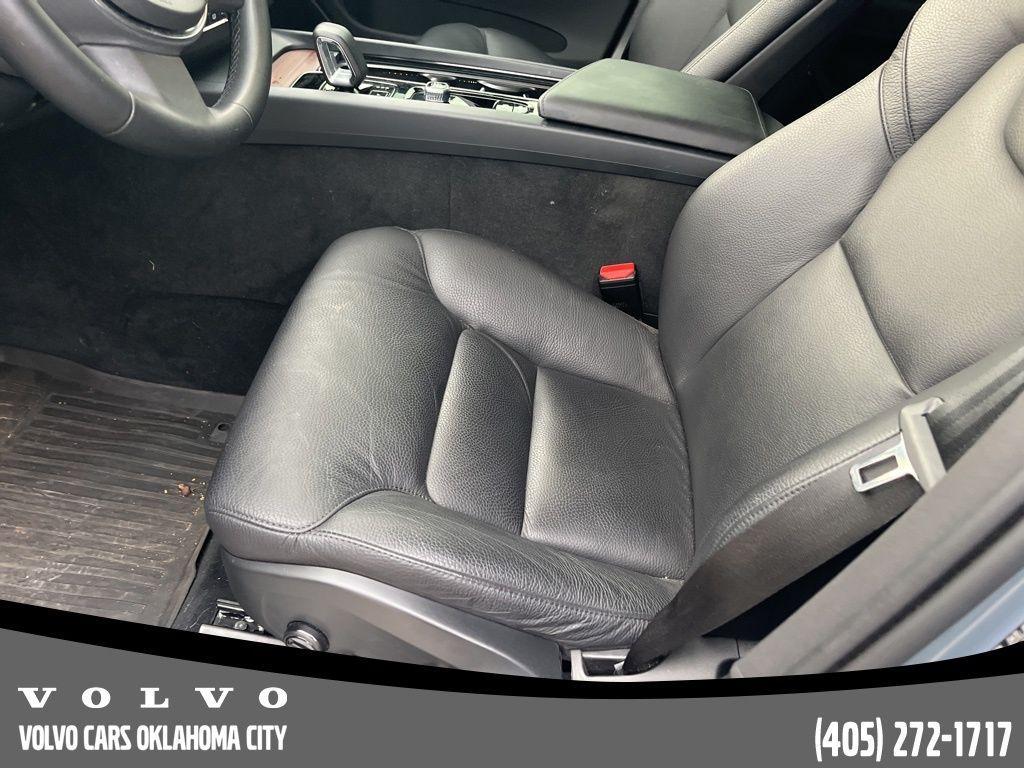 used 2024 Volvo XC60 car, priced at $41,500