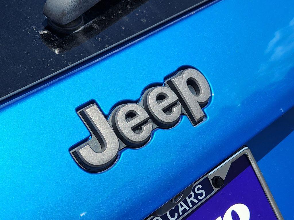 used 2020 Jeep Cherokee car, priced at $18,000
