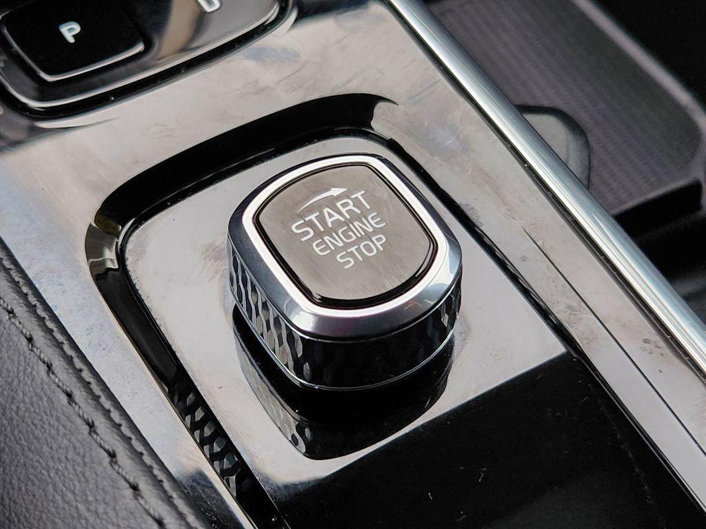 used 2025 Volvo XC90 car, priced at $47,400