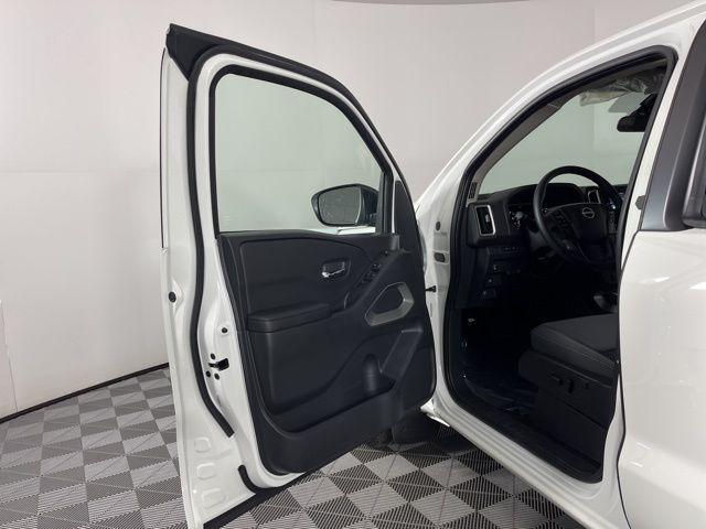 new 2026 Nissan Frontier car