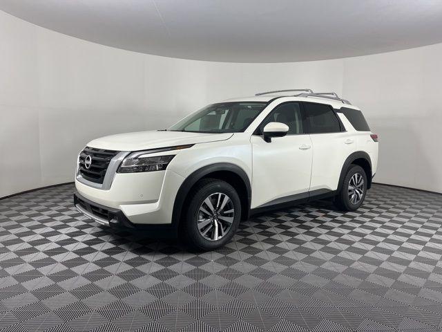 new 2024 Nissan Pathfinder car, priced at $40,796