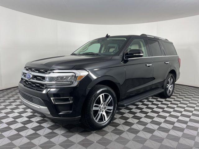 used 2024 Ford Expedition car, priced at $43,900
